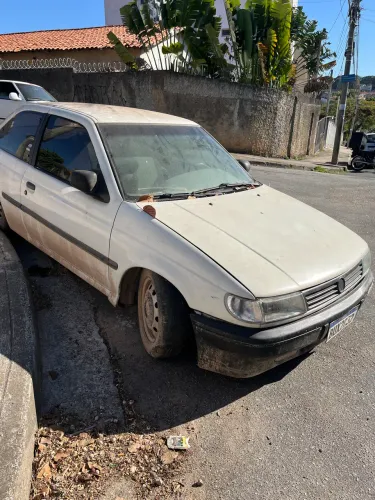 Volkswagen Logus 1.6 / CLI / CL/ GL (álcool) 1994
