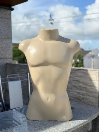 Manequim Masculino de Busto 