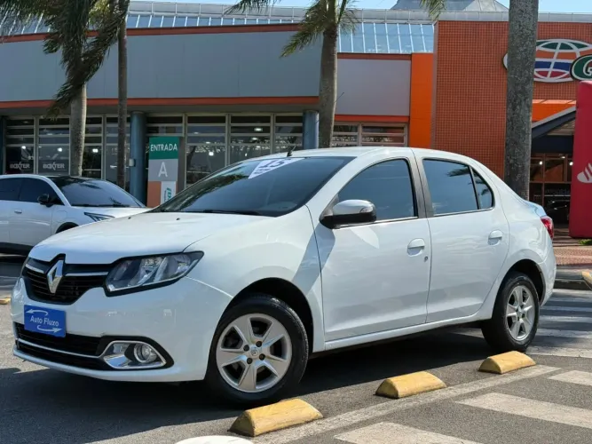 Renault Logan Dynamique Flex 1.6 16V 4P 2015