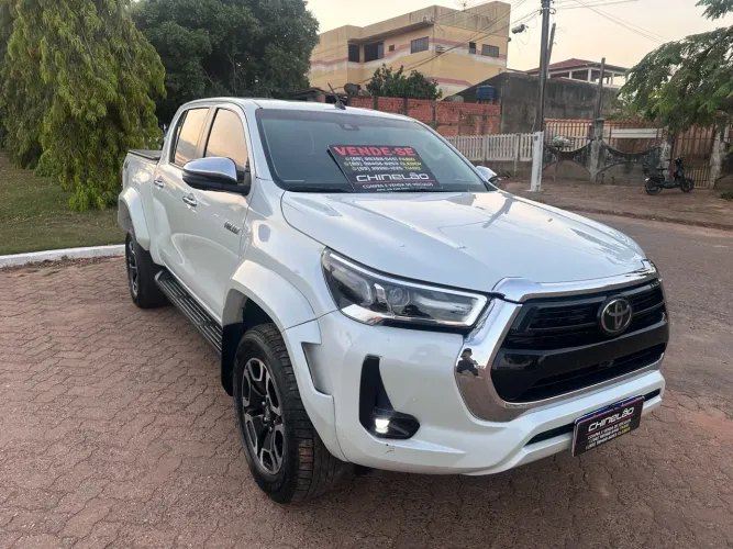 Toyota Hilux CD SRX Plus 4X4 2.8 TDI Die. Aut. 2024