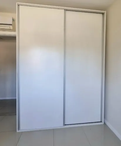 Belíssimo Roupeiro TODO EM MDF (ENTREGO E MONTO)