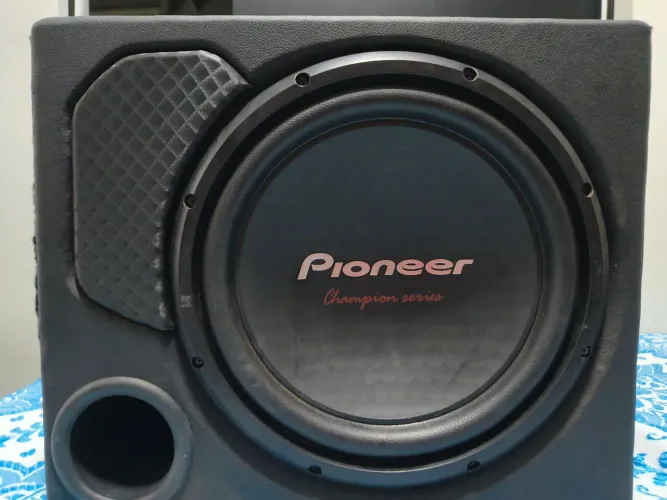 Som Pioneer