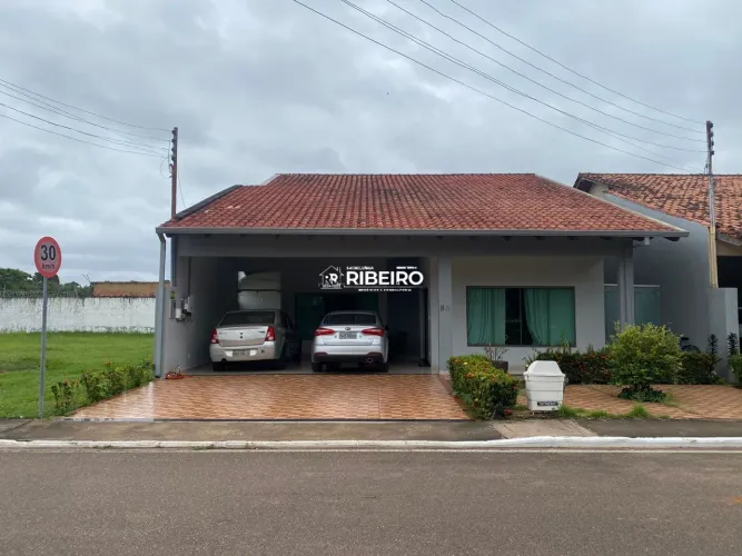 Casa com piscina à venda no Condominio Nova Alphaville - R$ 1.400.000,00