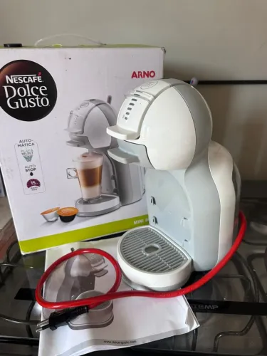 Cafeteira Nescafé Dolce Gusto Mini Me branca/cinza