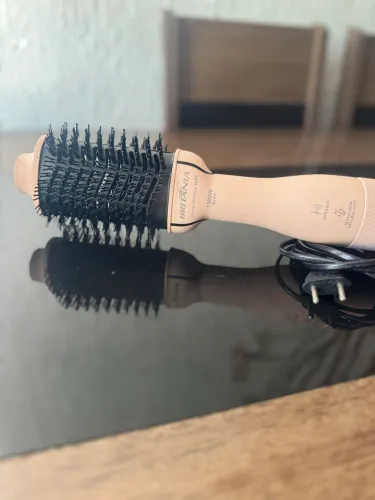 Escova Secadora Britânia 4 em 1