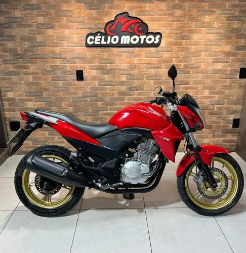 CB 300 R VERMELHA 2014/2015