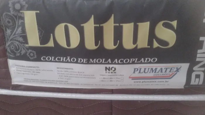 2 ( duas) Camas de solteiro box com pouco vexes foram usadas. $ 190,00 cada.