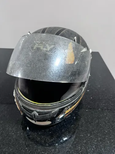 Capacete