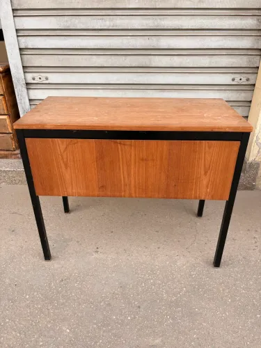 mesa escrivaninha estilo industrial