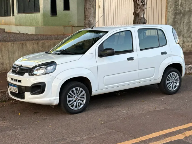 Fiat Uno Attractive 1.0 EVO Fire Flex 8V 5P 2021