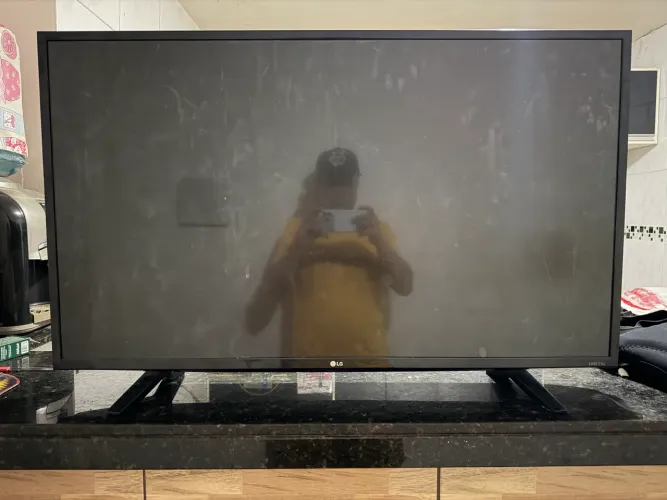TV LED LG TELA 43 43UH6100 - COM DEFEITO!