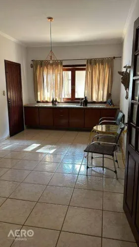 Casa condomínio Jd Colonial