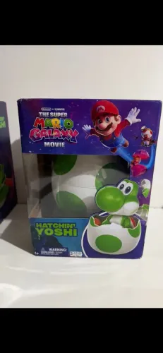 The Super Mario galaxy movie hatchin Yoshi