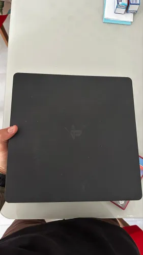 Ps4 slim + 11 jogos (mídia física e digital)