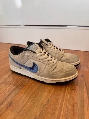 Tênis Dunk SB Low Truck It