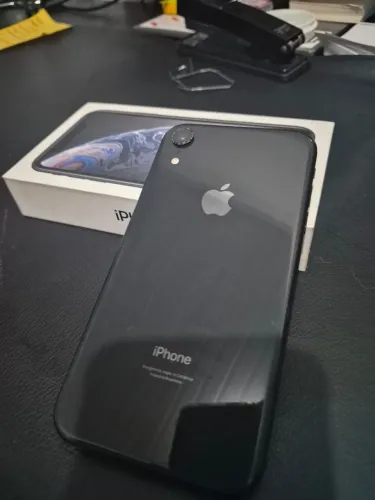iPhone XR 128 sem detalhes 