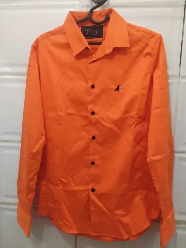 Camisa social laranja