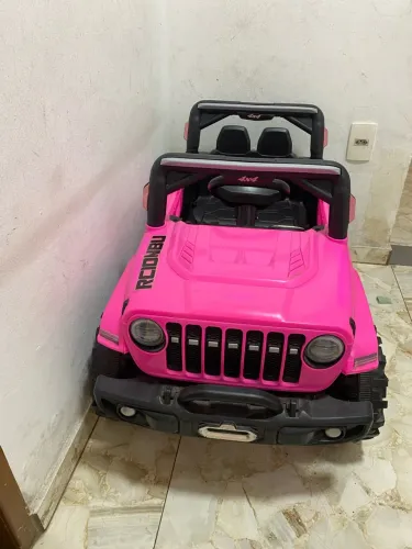 Carro elétrico infantil 