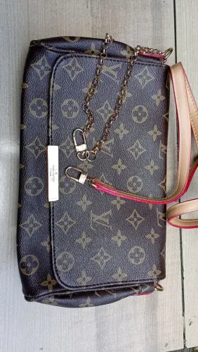 Bolsa Louis Vuitton favorite monograma 
