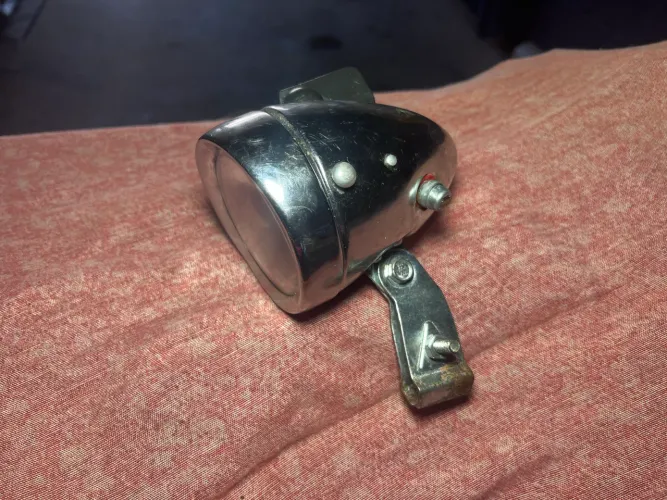 farol dianteiro para bicicleta