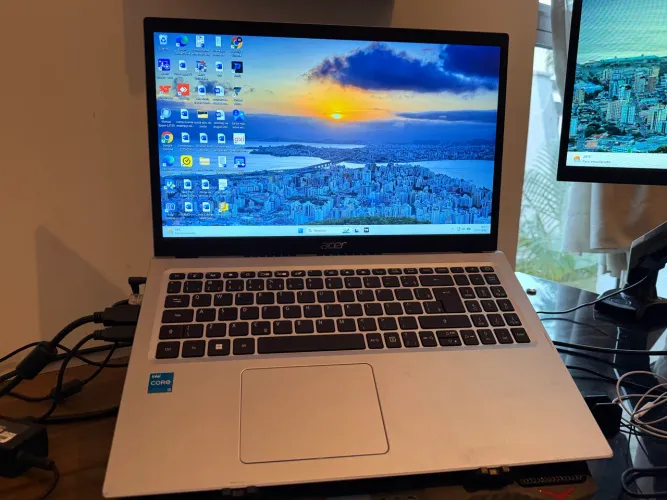 Notebook Acer Aspire 3 | Core i3 13°geração | 8GB RAM | SSD 512 GB | Valor: R$ 1.699