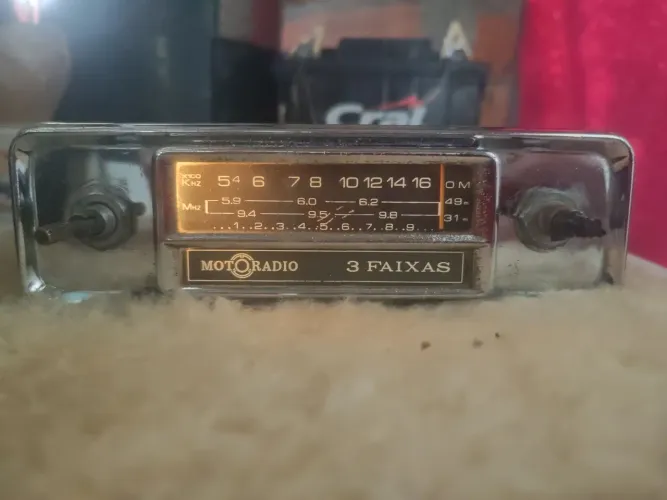 Radio antigo automotivo . oportunidade única 