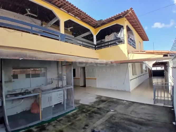 Casa com 5 quartos, 5 suítes, 3 vagas em Laranjeiras ideal para Residência ou investimento