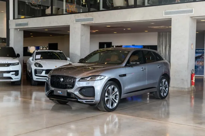 Jaguar F-Pace 2.0 R-dynamic SE 404cv (hibrido) 2024