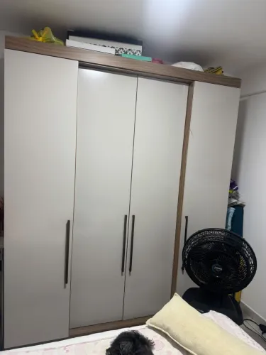 GUARDA ROUPA
