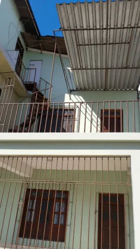 Alugo apartamento kitnet de um quarto na rua principal do pacoval