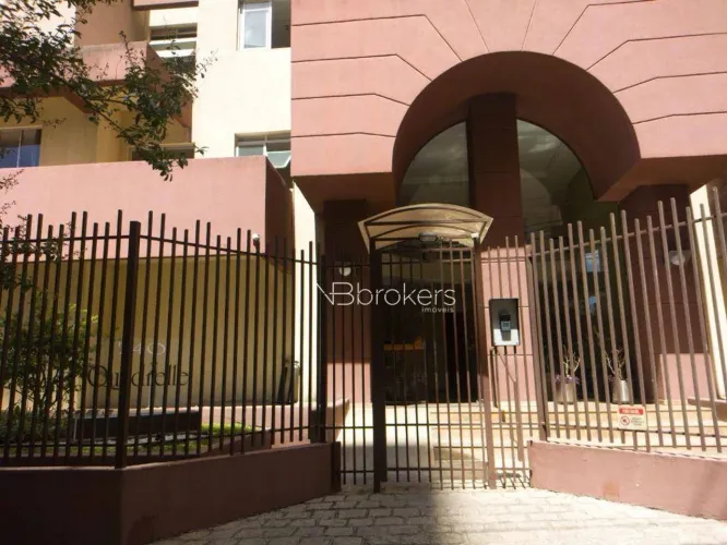 ÁGUA VERDE - Apartamento com 02 dormitórios, sacada, valor R$ 420.000