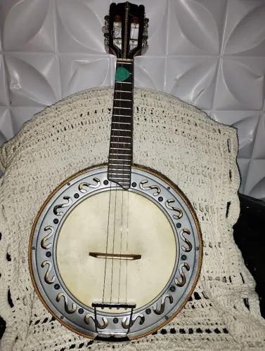 Banjo Carlinhos Luther bem conservado e com nota fiscal R$ 1750