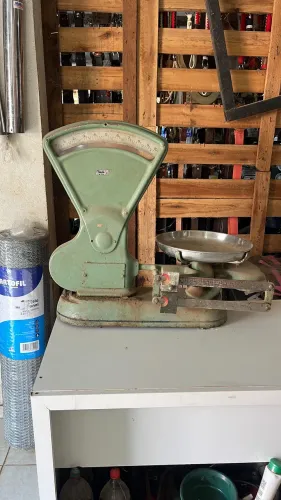 Balança Antiga Mecânica - Vintage/Decoração ou Uso