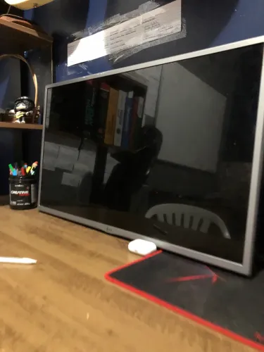 Vende-se TV LG 32 Polegadas - Não é Smart