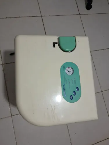 Vendo autoclave semi nova 21. litros 220v.completa 3 bandejas.