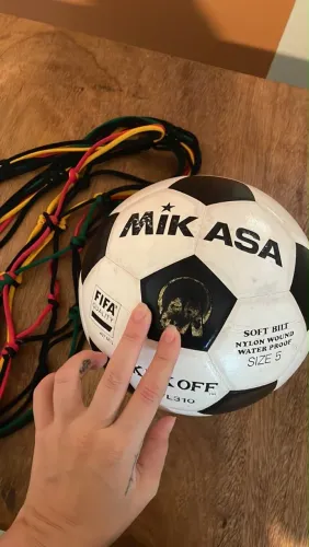 Bola mikasa + suporte