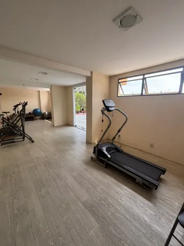 ALUGO APARTAMENTO COM 03 QTOS MOBILIADO, NO CONDOMINIO SAO JOAO DEL REY