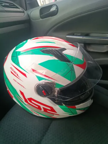 Vendo Ls2 $650 sem nenhum arranhão,Tá praticamente novo