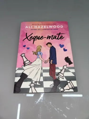 livro xeque mate de ali hazelwood
