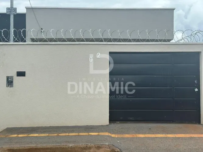 Casa à venda no Vila Izabel em Goianira com 2 quartos suíte e quintal amplo.