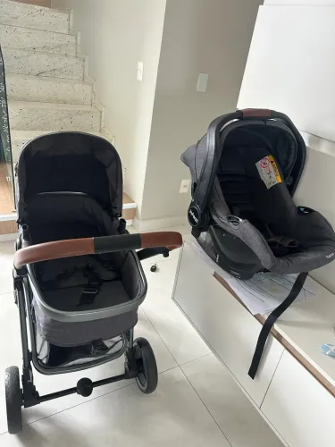 Carrinho infanti epic lite Moises com bebê conforto com isofix