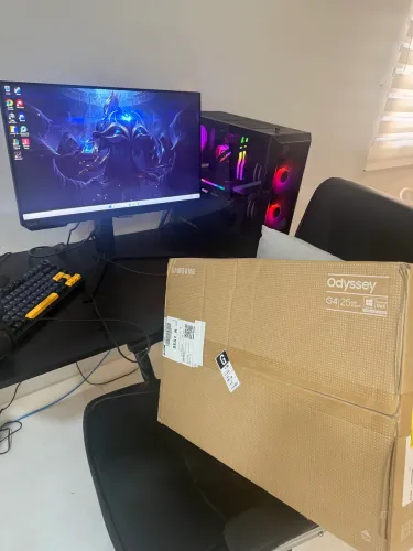 Monitor Samsung Odyssey G40 25POL 240hz