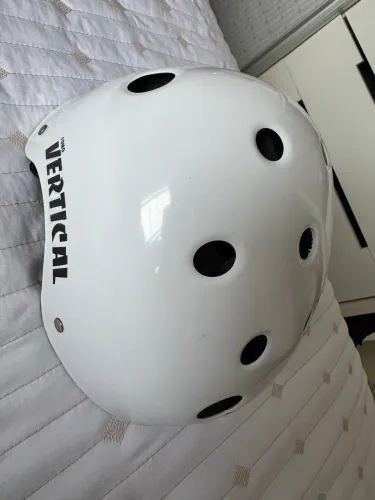 Capacete skate, patins,etc -  fomo vertical