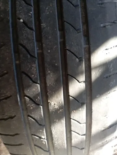 Vendo 02 pneus 205/55 aro 16, vl 250