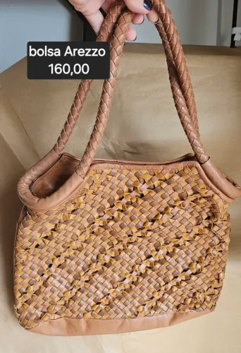 Bolsa Arezzo Caramelo