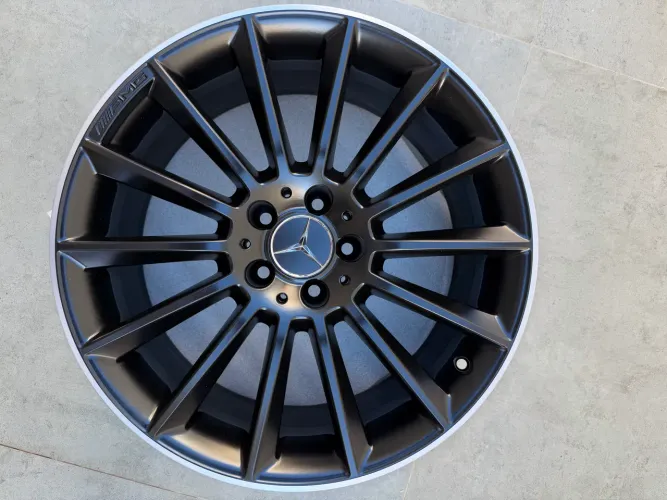 Rodas Mercedes A35 AMG