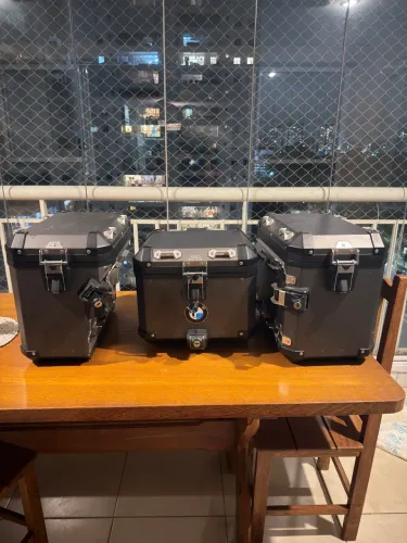 Jogo de malas BMW - BAU top case e malas laterais
