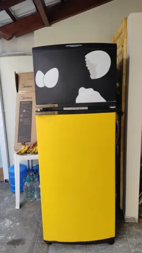 Vendo geladeira Brastemp, contato *