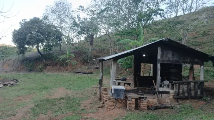 Chácara escriturada de 3 alqueires dentro da rua