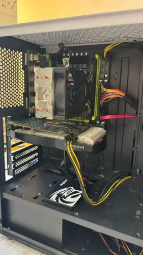 PC Xeon X99 | GTX 760 2GB | SSD 120GB | Gabinete Bluecase